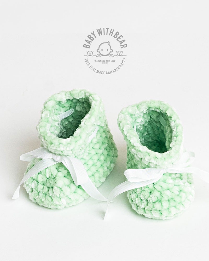 Crochet Baby Shoes BWB - Newborn Booties Green